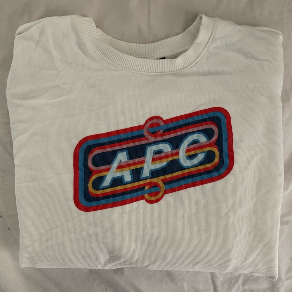 White APC sweatshirt